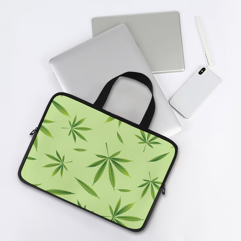 Green Hemp Leaves Pattern Print Laptop Sleeve With Handle