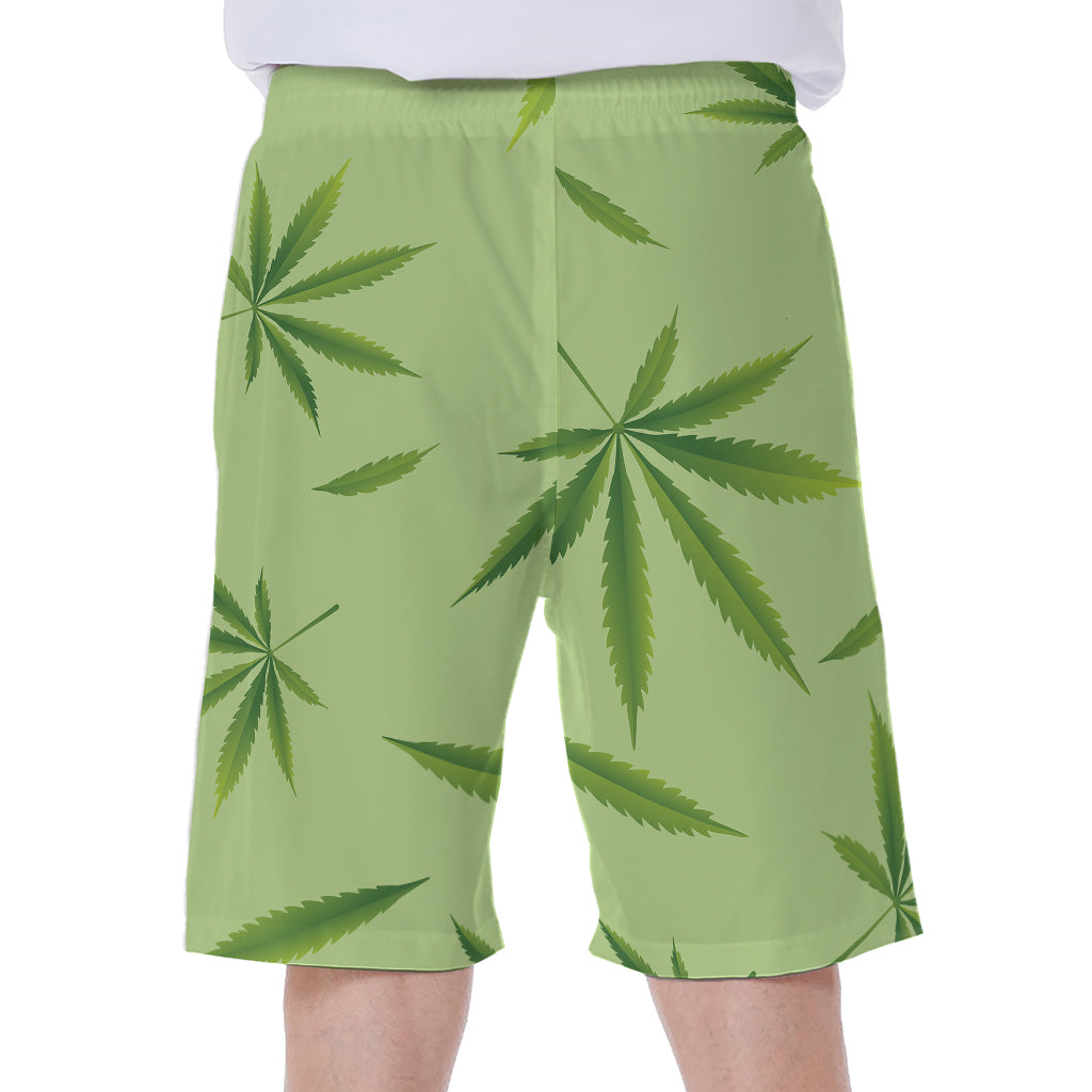 Green Hemp Leaves Pattern Print Men's Beach Shorts