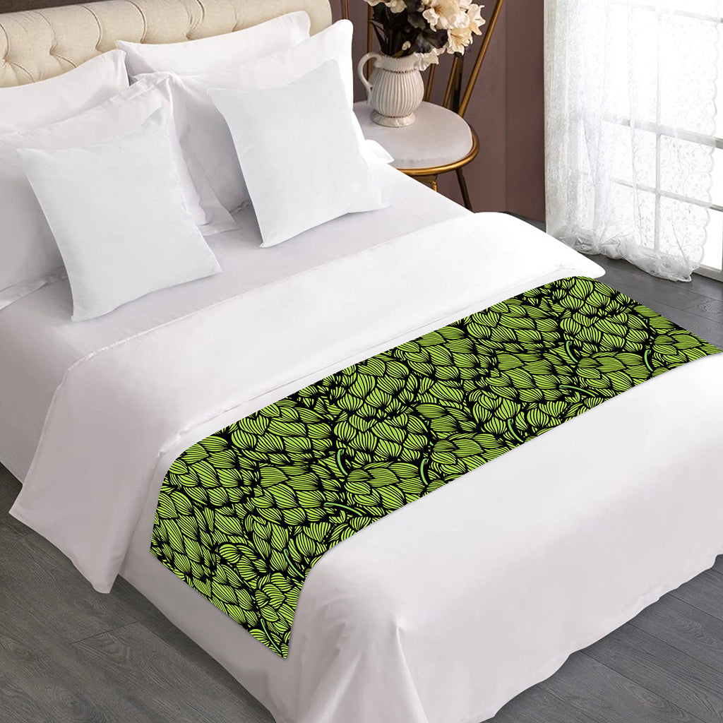 Green Hop Cone Pattern Print Bed Runner