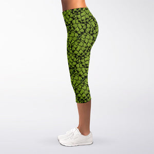 Green Hop Cone Pattern Print Women's Capri Leggings