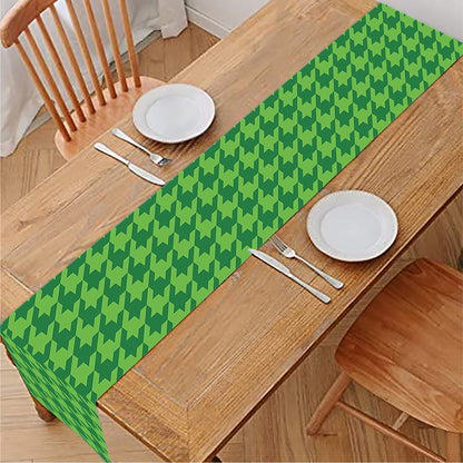 Green Houndstooth Pattern Print Table Runner
