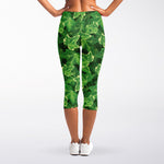 Green Ivy Leaf Pattern Print Women's Capri Leggings