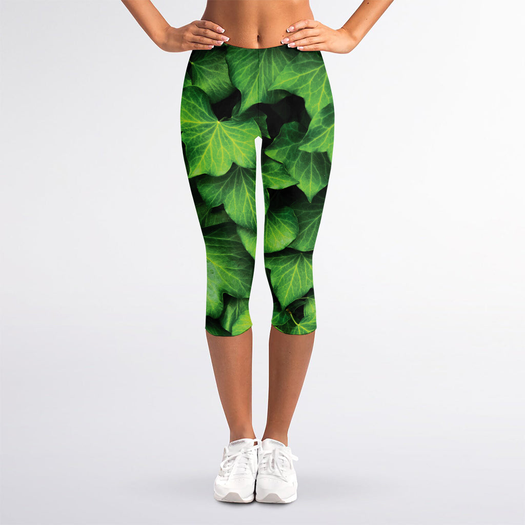 Green Ivy Leaf Print Women's Capri Leggings