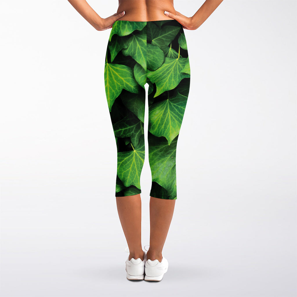 Green Ivy Leaf Print Women's Capri Leggings