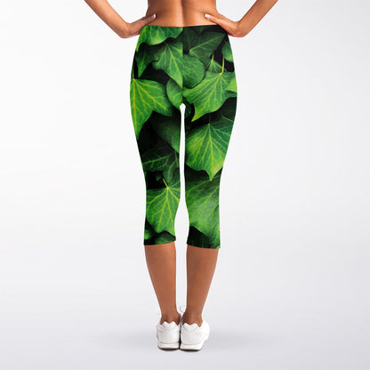 Green Ivy Leaf Print Women's Capri Leggings