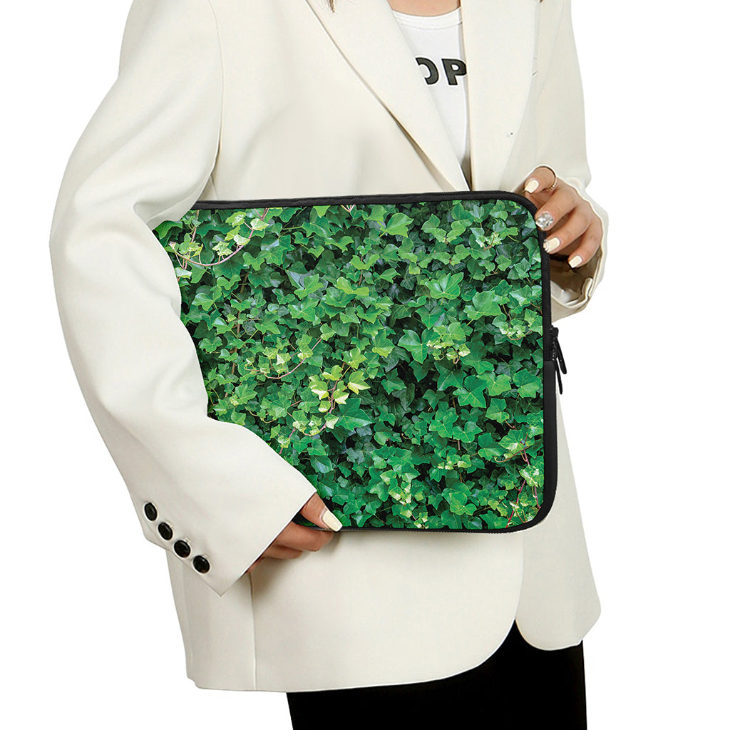Green Ivy Wall Print Laptop Sleeve