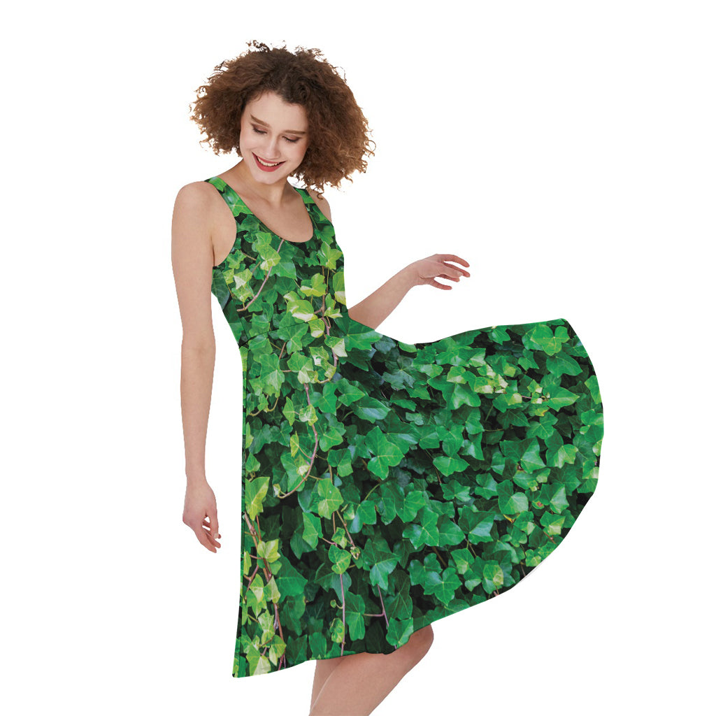 Green Ivy Wall Print Women's Sleeveless Dress