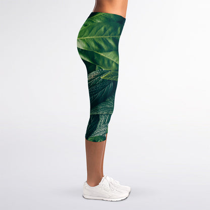 Green Leaves Print Women's Capri Leggings
