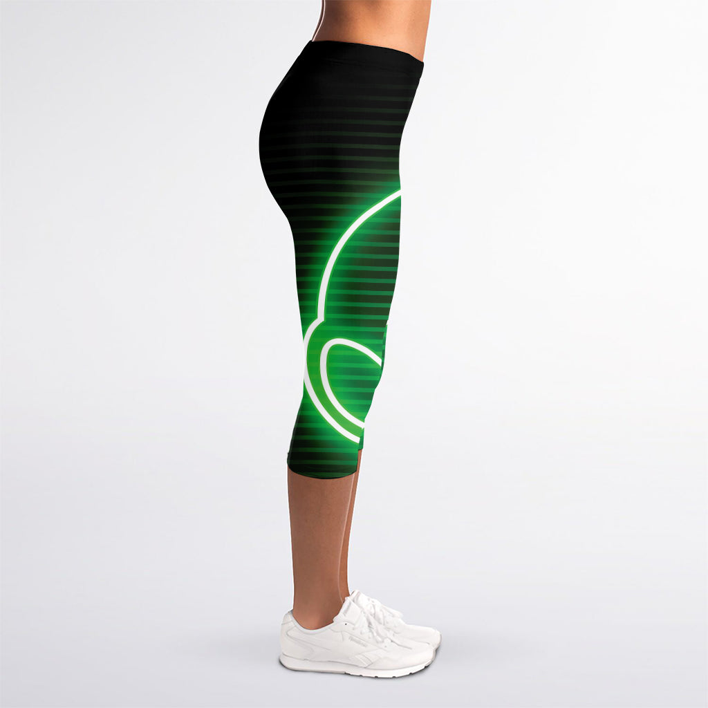Green Light Alien Print Women's Capri Leggings