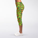 Green Monarch Butterfly Pattern Print Women's Capri Leggings