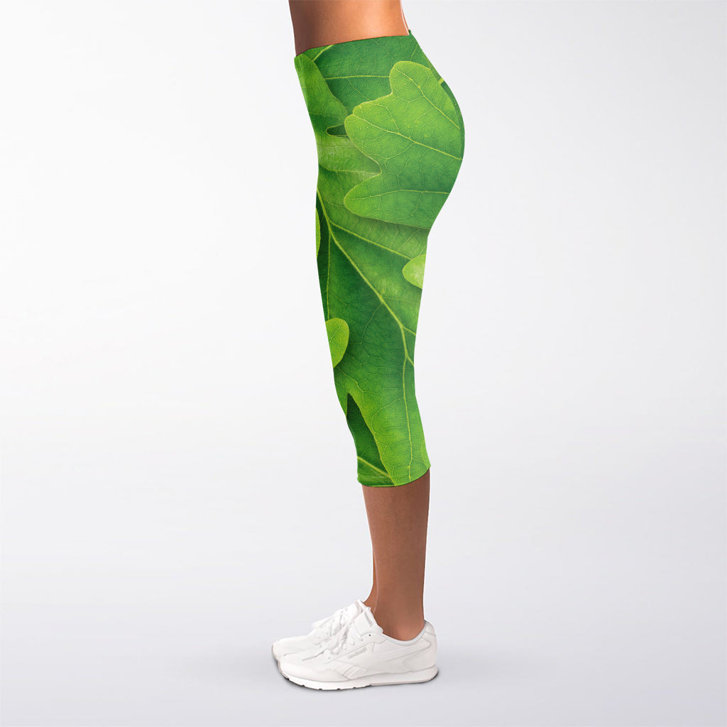 Green Oak Leaf Print Women's Capri Leggings