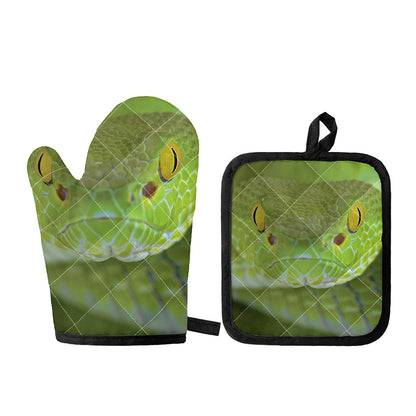 Green Pit Viper Print Oven Mitt And Pot Holder Set