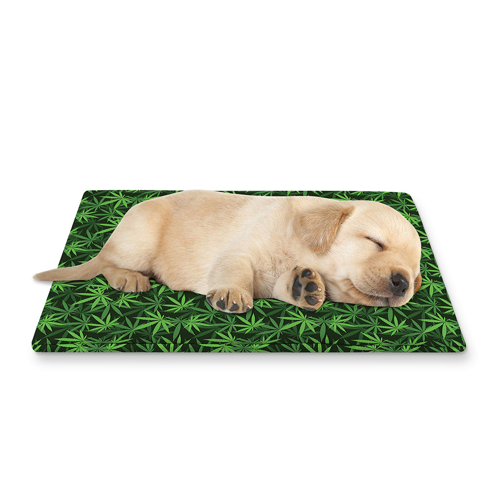 Green Pot Leaf Pattern Print Pet Cooling Mat Cover