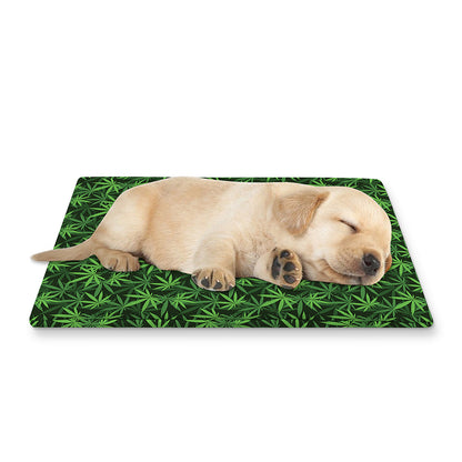 Green Pot Leaf Pattern Print Pet Cooling Mat Cover