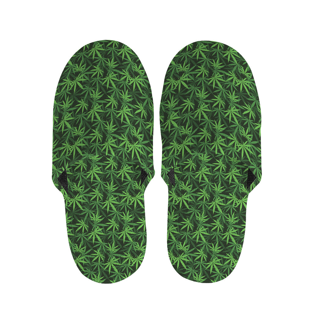 Green Pot Leaf Pattern Print Slippers
