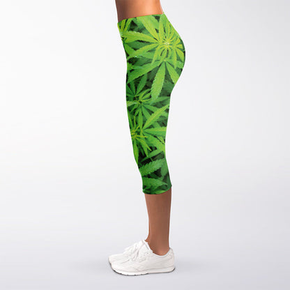 Green Pot Leaf Print Women's Capri Leggings