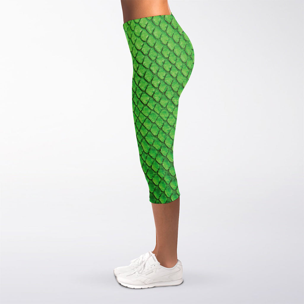 Green Python Snakeskin Print Women's Capri Leggings