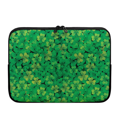 Green Shamrock Leaf Pattern Print Laptop Sleeve