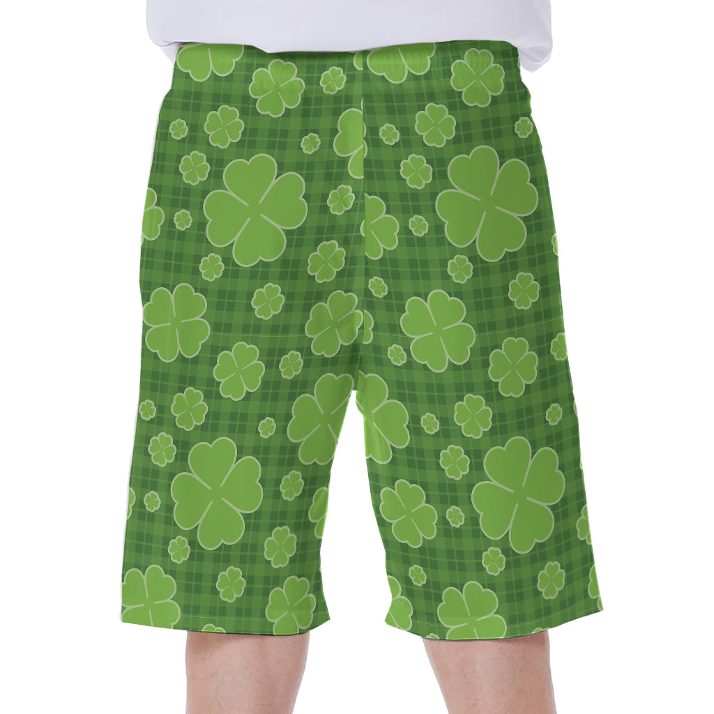 Green Shamrock Plaid Pattern Print Men's Beach Shorts