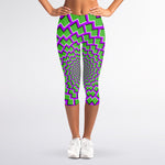 Green Shapes Moving Optical Illusion Women's Capri Leggings