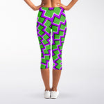 Green Shapes Moving Optical Illusion Women's Capri Leggings