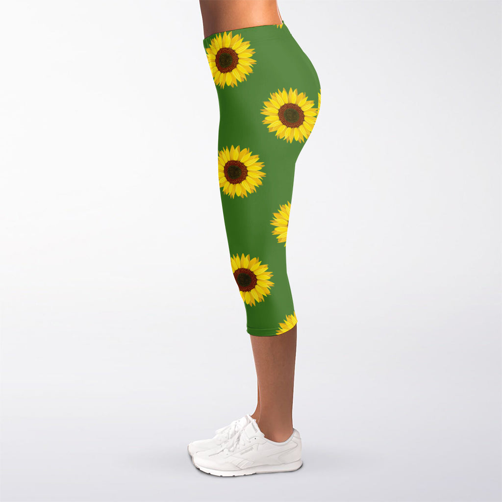Green Sunflower Pattern Print Women's Capri Leggings