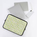 Green Tartan Daisy Pattern Print Laptop Sleeve