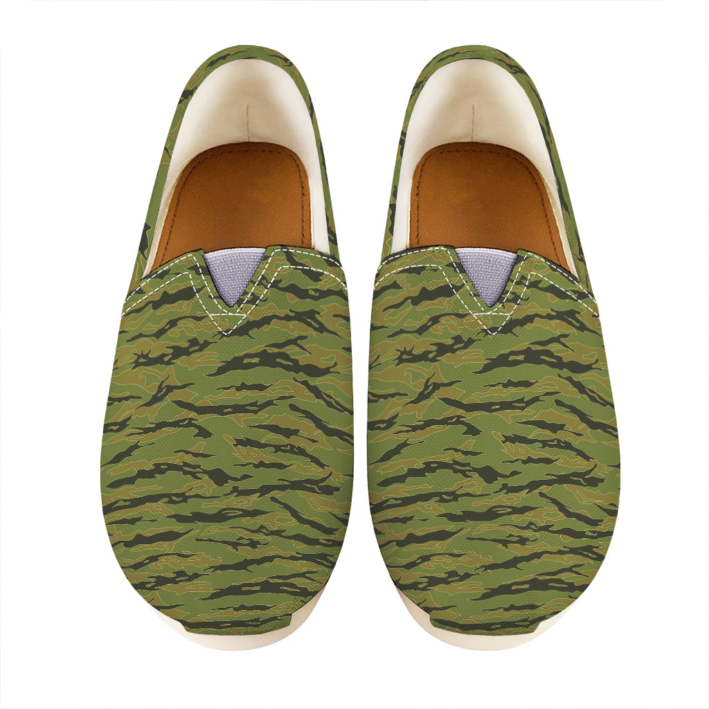Green Tiger Stripe Camo Pattern Print Casual Shoes