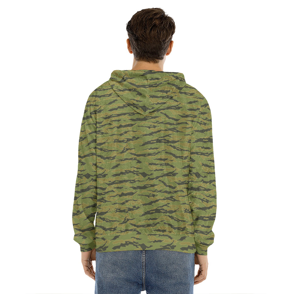 Green Tiger Stripe Camo Pattern Print Men's Velvet Pullover Hoodie