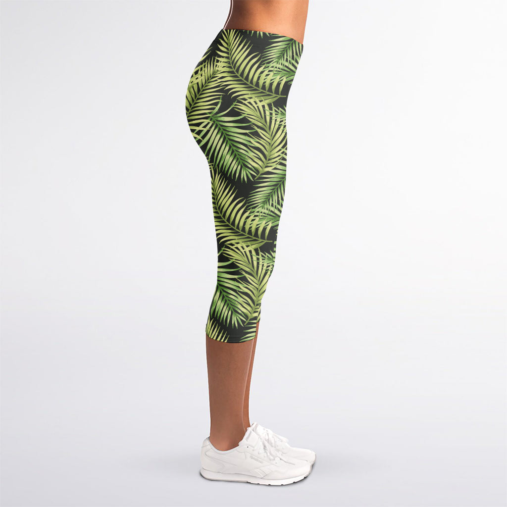 Green Tropical Palm Leaf Pattern Print Women's Capri Leggings