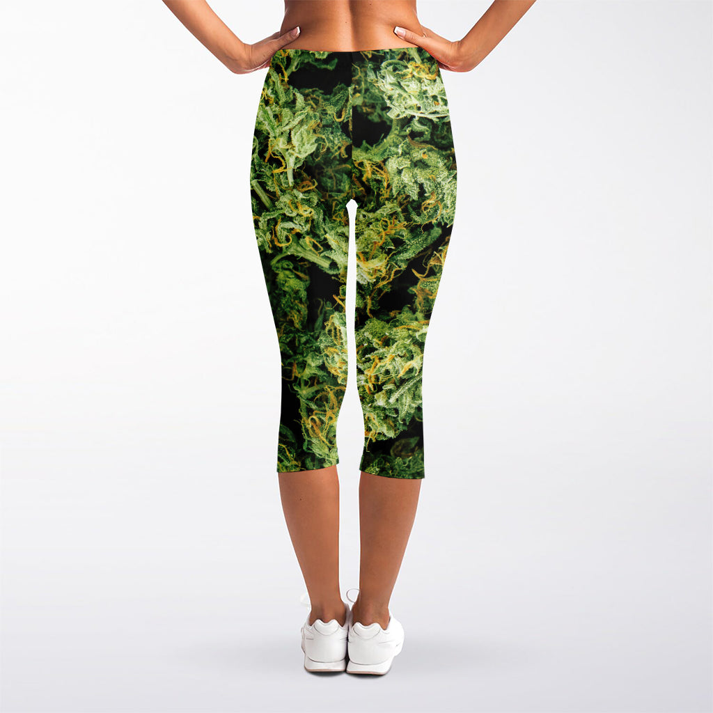 Green Weed Print Women's Capri Leggings