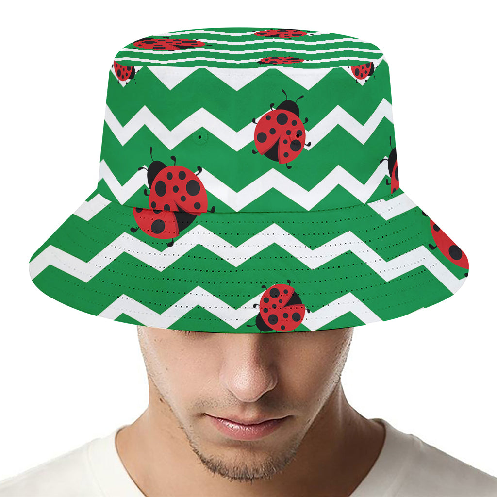 Green Zigzag Ladybird Pattern Print Bucket Hat