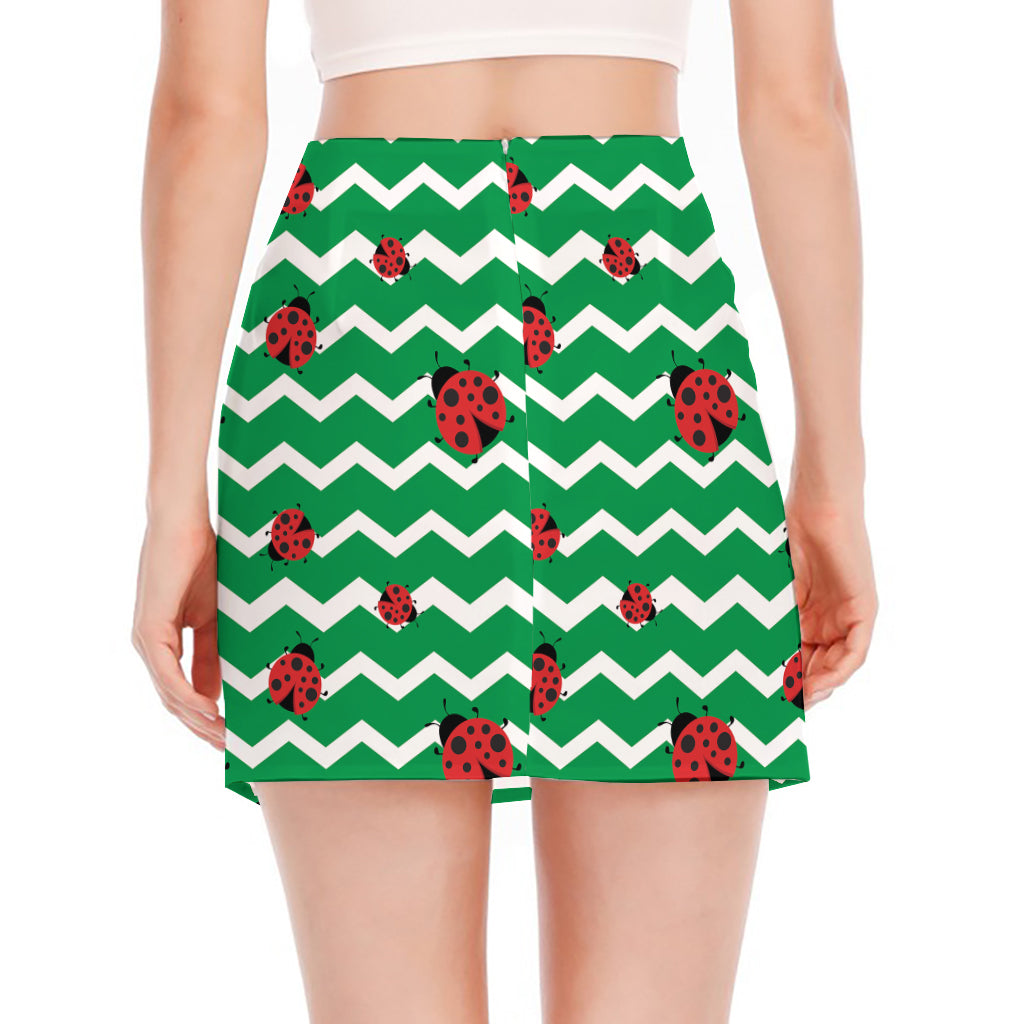 Green Zigzag Ladybird Pattern Print Side Slit Mini Skirt