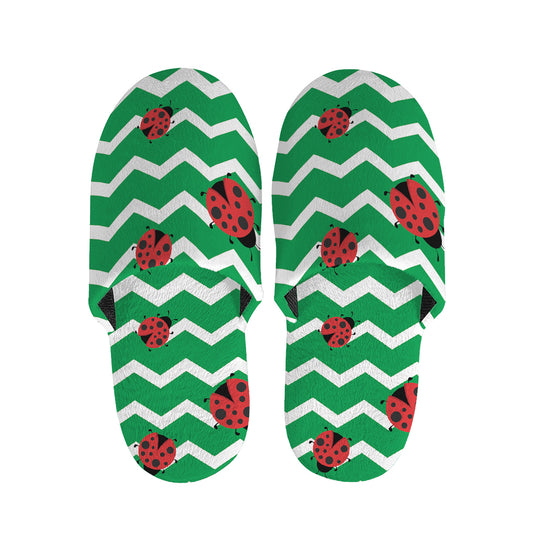 Green Zigzag Ladybird Pattern Print Slippers