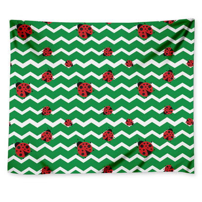 Green Zigzag Ladybird Pattern Print Tapestry