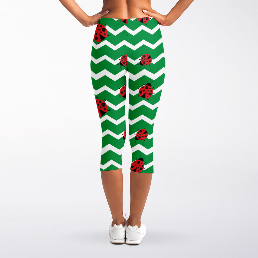 Green Zigzag Ladybird Pattern Print Women's Capri Leggings