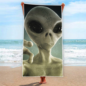 Grey Alien 3D Print Beach Towel