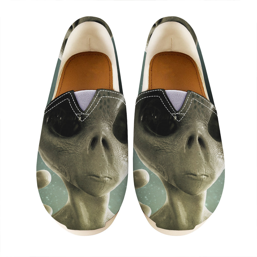 Grey Alien 3D Print Casual Shoes