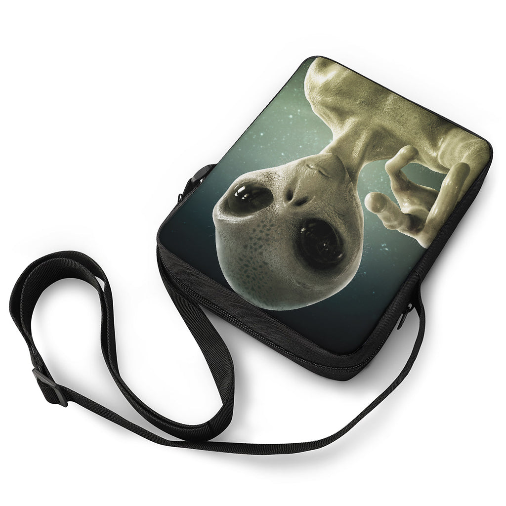 Grey Alien 3D Print Rectangular Crossbody Bag