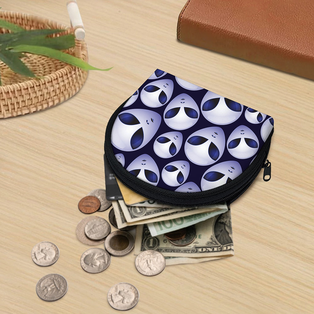 Grey Alien Face Pattern Print Coin Purse