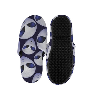 Grey Alien Face Pattern Print Slippers