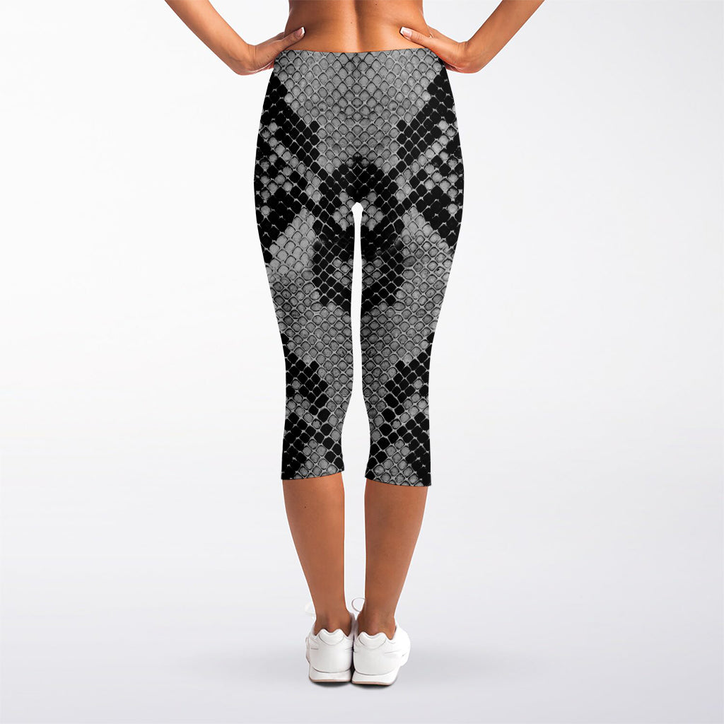 Grey And Black Snakeskin Print Women's Capri Leggings
