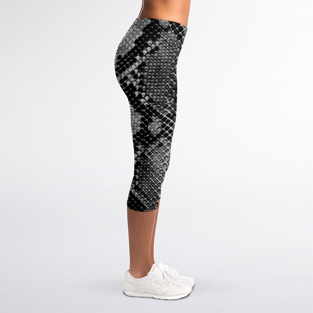 Grey And Black Snakeskin Print Women's Capri Leggings