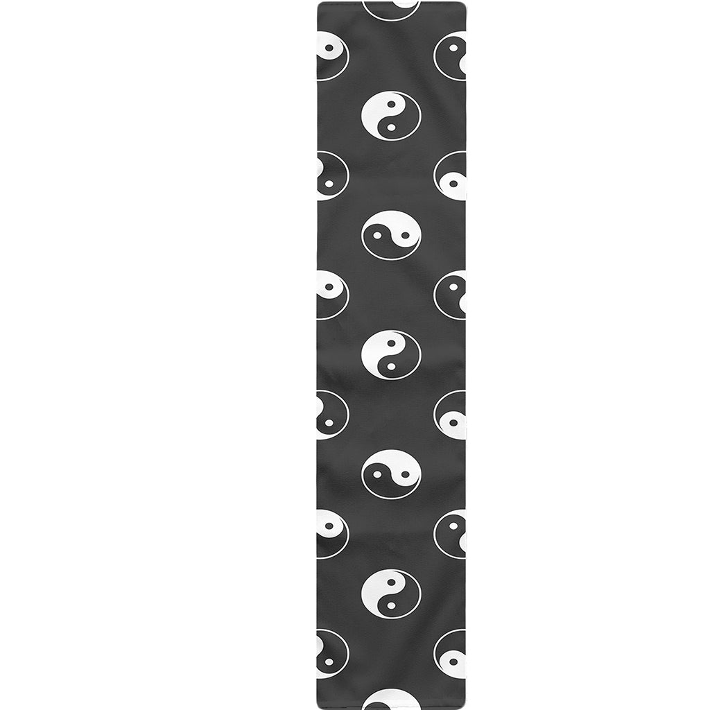 Grey And White Yin Yang Pattern Print Table Runner