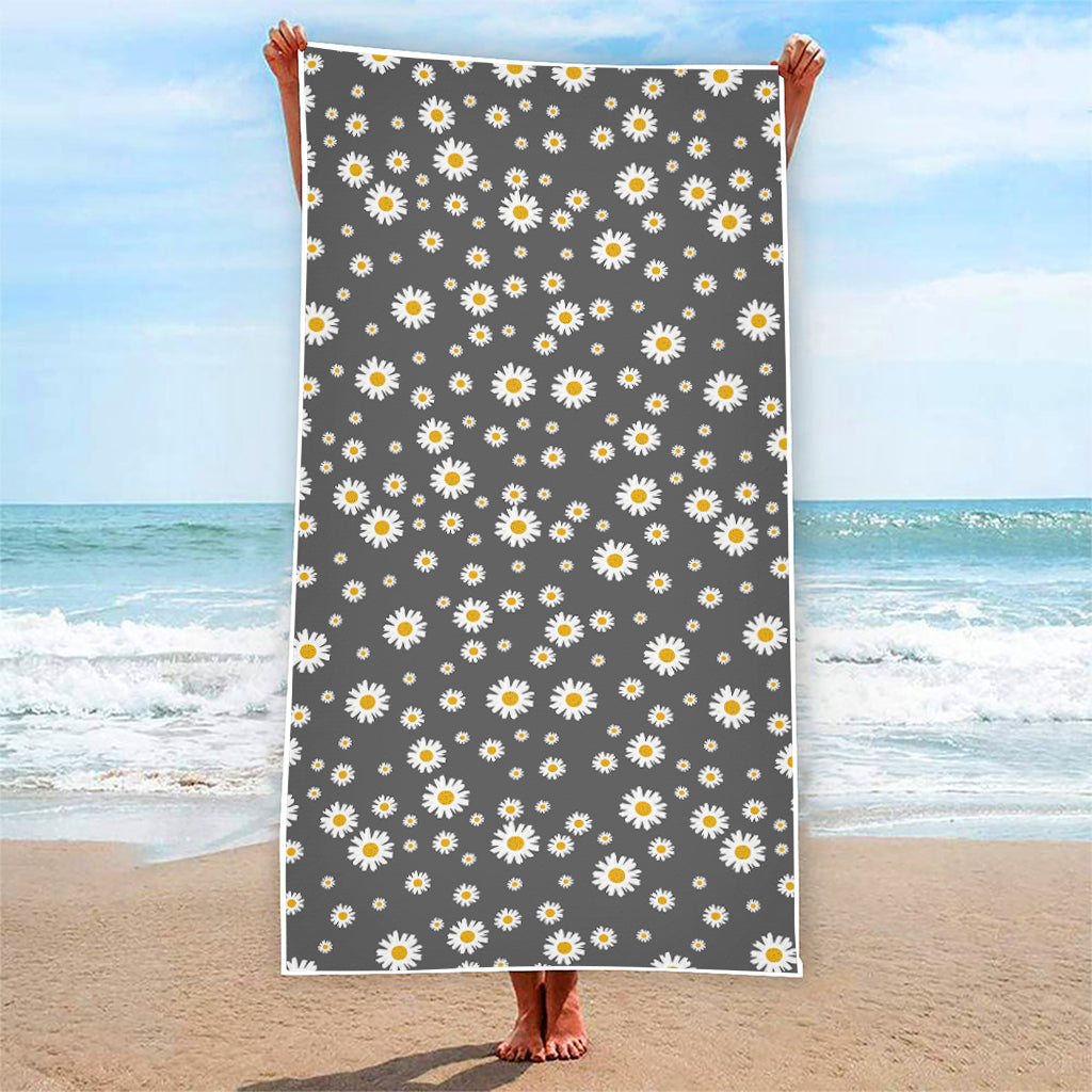 Grey Daisy Floral Pattern Print Beach Towel