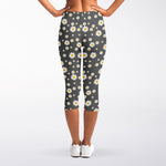 Grey Daisy Floral Pattern Print Women's Capri Leggings