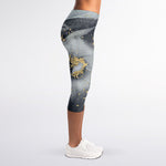 Grey Gold Liquid Marble Print Women's Capri Leggings