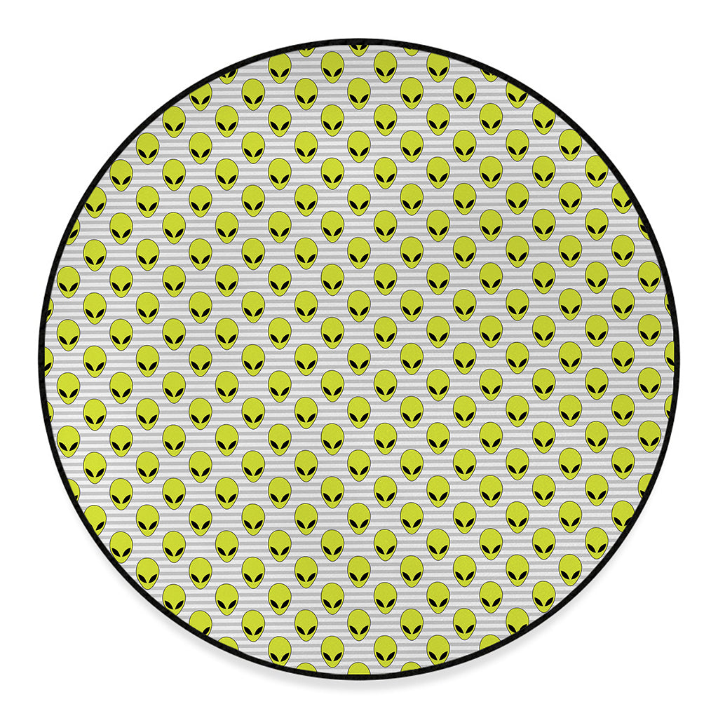 Grey Striped Alien Pattern Print Round Floor Mat
