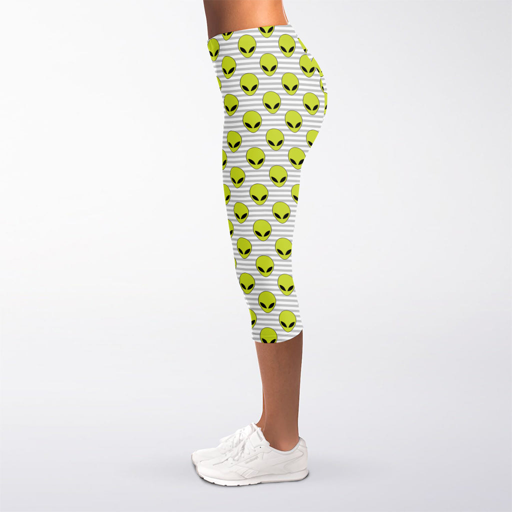 Grey Striped Alien Pattern Print Women's Capri Leggings