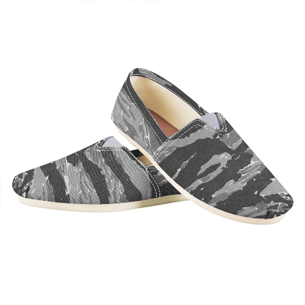 Grey Tiger Stripe Camouflage Print Casual Shoes